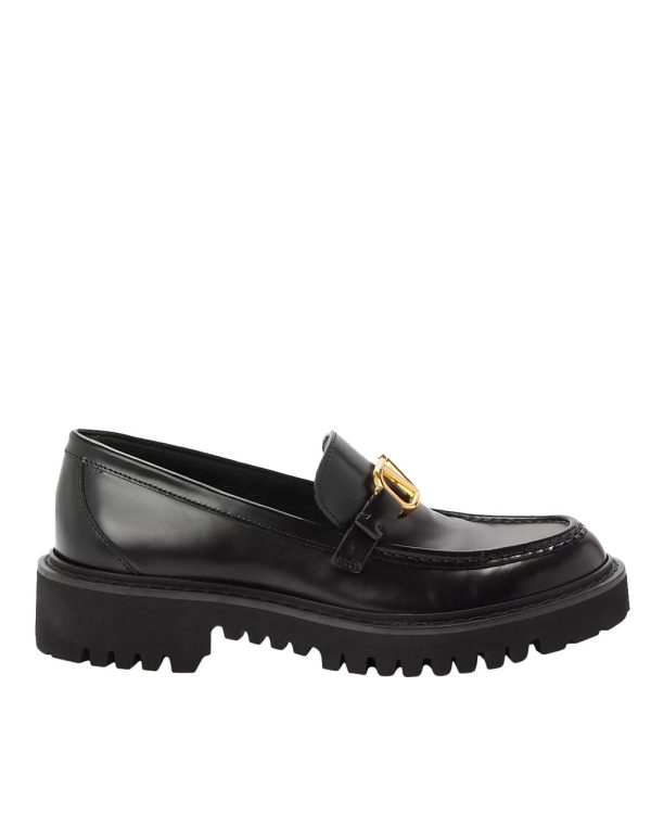 VLogo Signature Calfskin Loafer in Nero Fashion