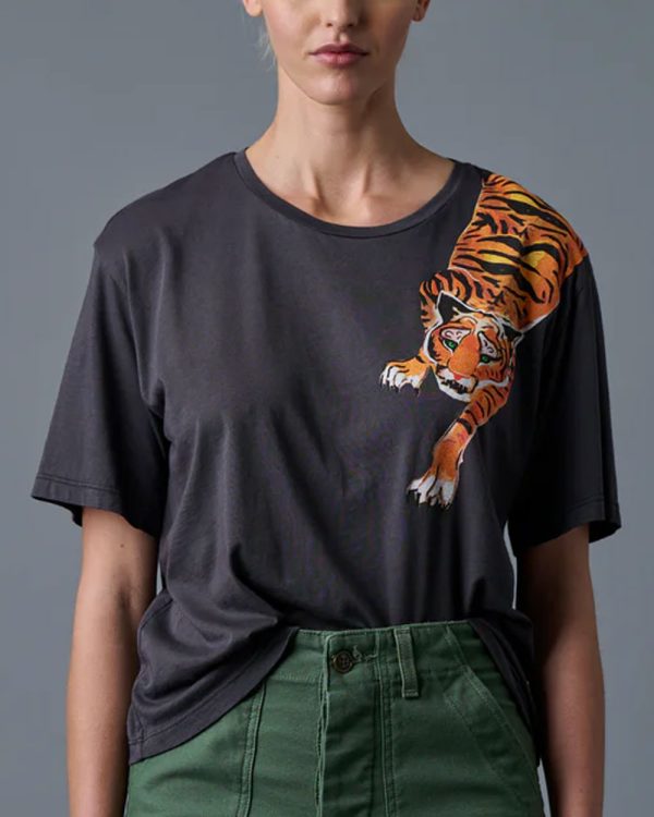 Washed Black Scratching Tiger Tee Hot on Sale